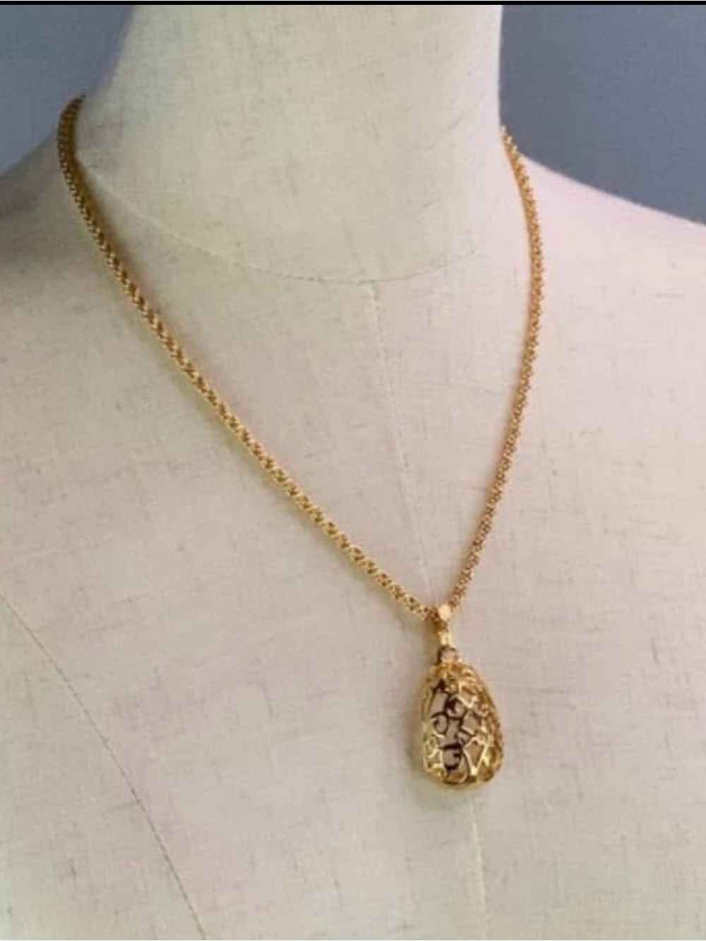 New Yves Saint Laurent Gold Tone Filigree Teardrop Pendant Necklace